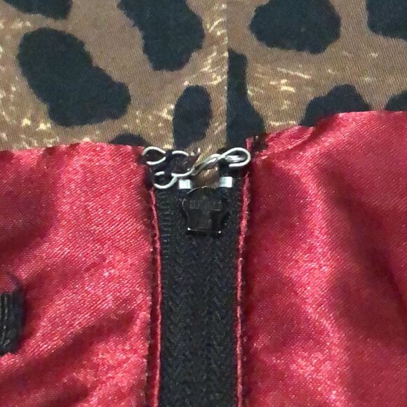 Maurices Leopard Print Skirt Size 9/10 - Picture 6 of 9